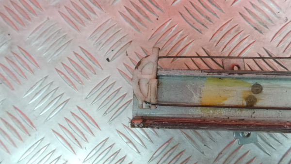 Lève-vitre avant gauche MITSUBISHI Pajero III (V6_W, V7_W) Imagem-2