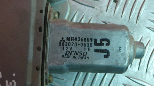 Lève-vitre avant gauche MITSUBISHI Pajero III (V6_W, V7_W) Imagem-5