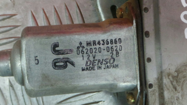 Lève-vitre avant Droite MITSUBISHI Pajero III (V6_W, V7_W) Imagem-5