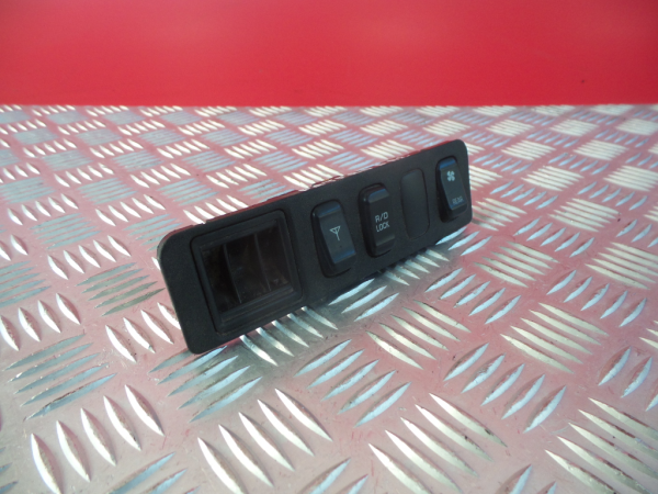 Bouton / interrupteur électromécanique  MITSUBISHI Pajero III (V6_W, V7_W)