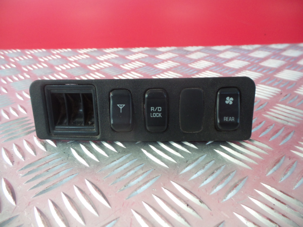 Bouton / interrupteur électromécanique  MITSUBISHI Pajero III (V6_W, V7_W) Imagem-1