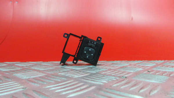 Bouton / interrupteur électromécanique  MITSUBISHI Pajero III (V6_W, V7_W)