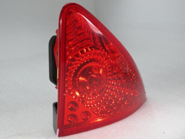 Feu de coffre Droite PEUGEOT 3008 I (0U_) Imagem-1