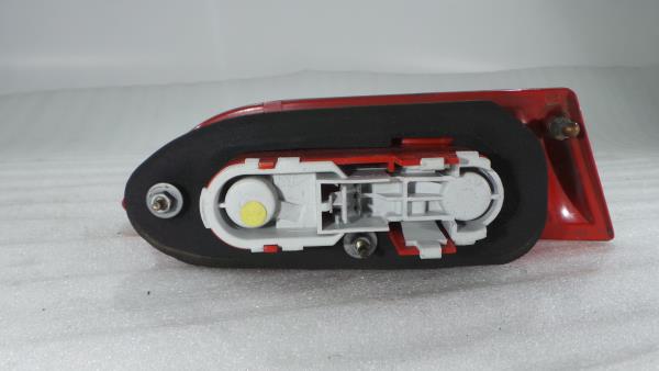 Farolim da mala direito ALFA ROMEO 156 (932_) Imagem-1