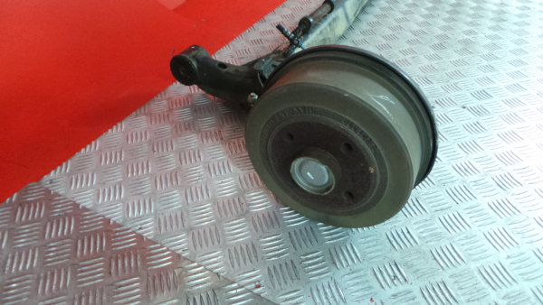 Rear axle with drum brakes OPEL Tigra TwinTop Imagem-4