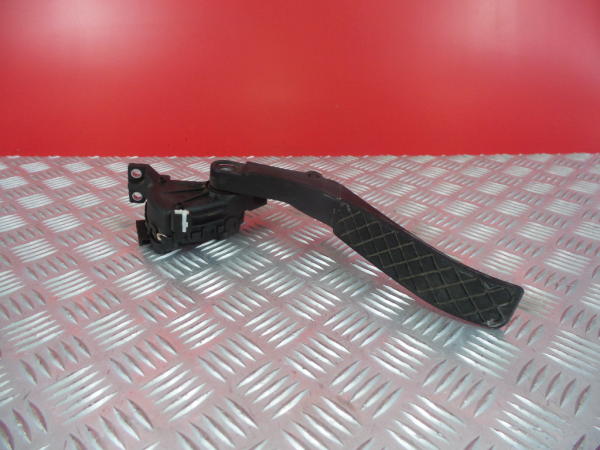 Accelerator Pedal VOLKSWAGEN Touareg (7L)