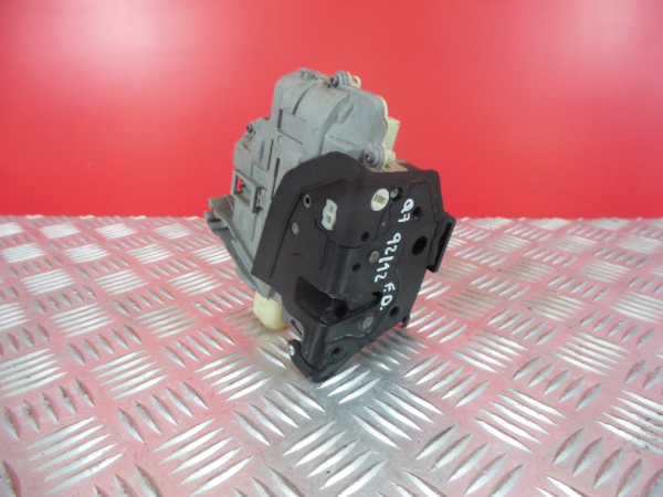 Front Right Door Lock AUDI Q7 (4L)
