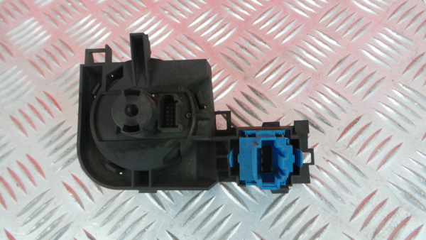 Light switch VOLKSWAGEN Touareg (7L) Imagem-1
