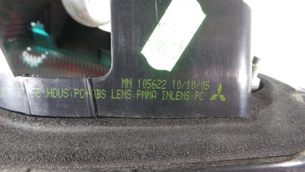 Feu de coffre Droite MITSUBISHI Colt VI (Z3_A, Z2_A) Imagem-4