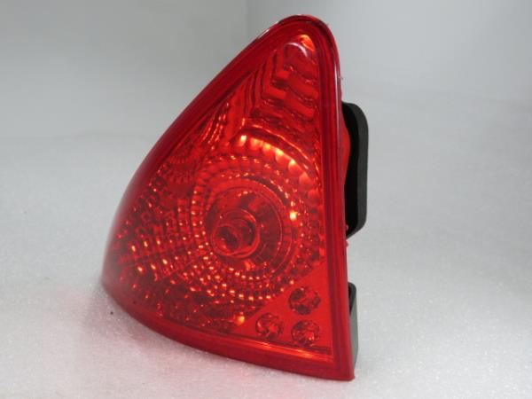 Piloto izquierdo del maletero PEUGEOT 3008 I (0U_) Imagem-1