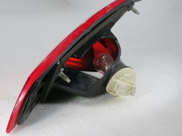 Feu de coffre Gauche MITSUBISHI Colt VI (Z3_A, Z2_A) Imagem-3