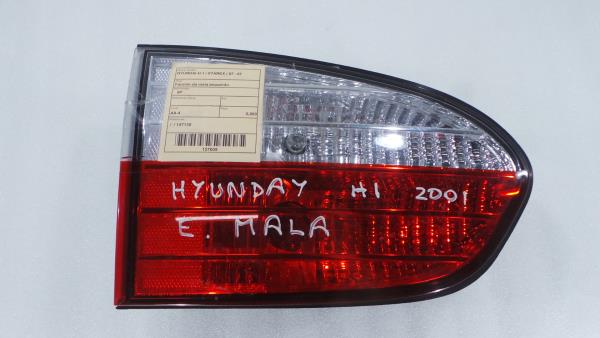 Farolim da mala esquerdo HYUNDAI H-1 / Starex (A1)