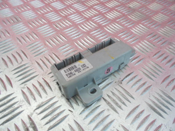 Botão / interruptor electromecânico / relé HYUNDAI i30 (GD)