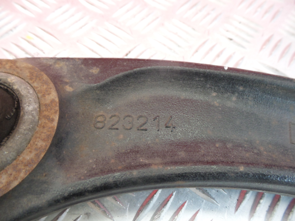 Querlenker Vorderer Rechter PEUGEOT 3008 I (0U_) Imagem-5