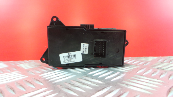 Botón / interruptor electromecánico HYUNDAI i30 (GD) Imagem-1