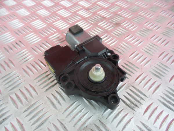 Front Right Door Window Regulator Motor HYUNDAI i30 (GD)