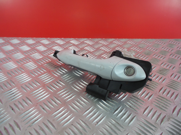 Maniglia porta anteriore sinistra KIA Ceed (JD)