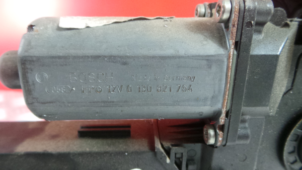 Fensterhebermotor hinten rechts PORSCHE Cayenne (9PA) Imagem-6