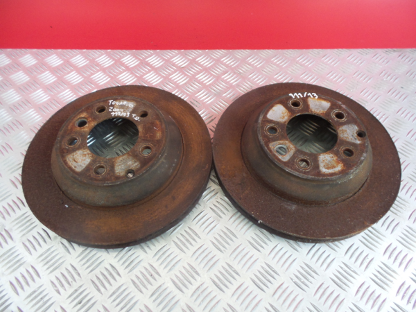 Right front brake disc VOLKSWAGEN Touareg (7L)