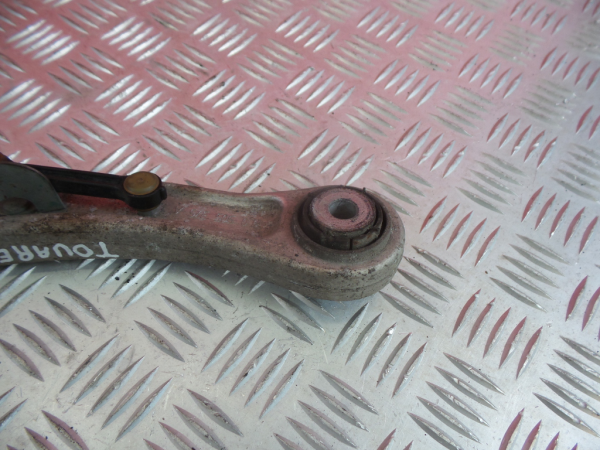 Bras de suspension arrière gauche VOLKSWAGEN Touareg (7L) Imagem-1