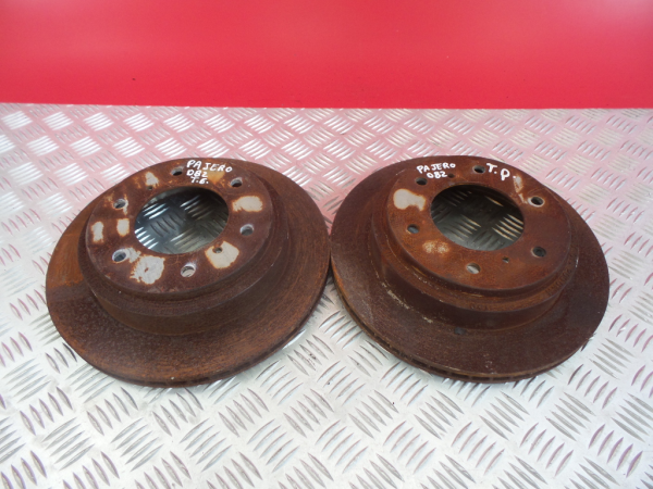 Disque de frein avant Droite MITSUBISHI Pajero III (V6_W, V7_W)