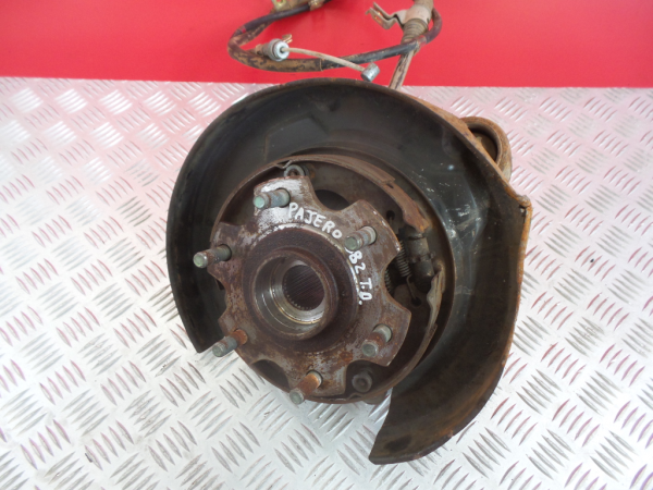 Fusée arrière Droite MITSUBISHI Pajero III (V6_W, V7_W) Imagem-1