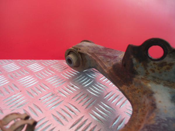 Bras de suspension arrière Droite MITSUBISHI Pajero III (V6_W, V7_W) Imagem-2