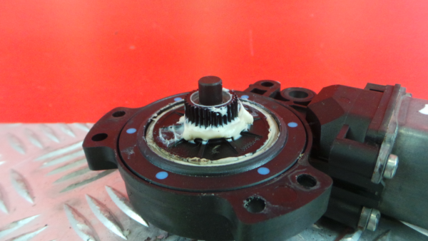 Moteur lève-vitre arrière gauche HYUNDAI Santa Fé II (CM) Imagem-1