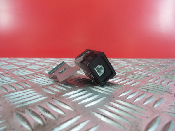 Botão / interruptor electromecânico / relé HYUNDAI Santa Fé II (CM)