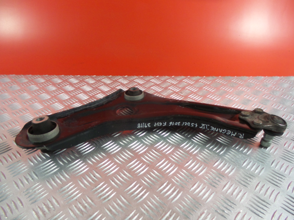 Bras de suspension Avant gauche RENAULT Megane IV Grandtour (K9A/M_)