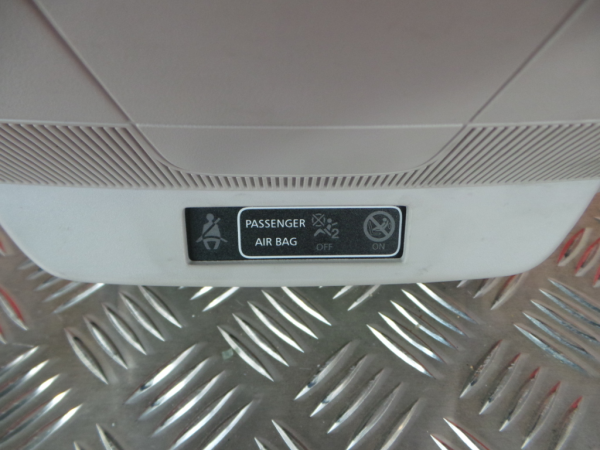 Plafonier frente RENAULT Megane IV Grandtour (K9A/M_) Imagem-2