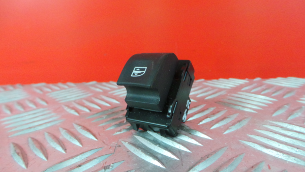 Comando / interruttore alzacristallo posteriore destro RENAULT Megane IV Grandtour (K9A/M_)