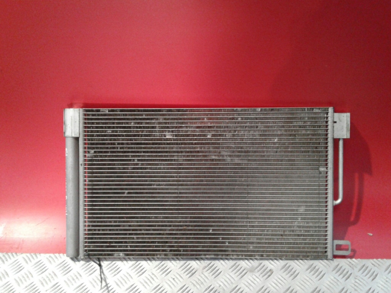 Condensatore aria condizionata (A/C) FIAT Grande Punto (199_) Imagem-1