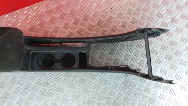 Center console  TOYOTA Corolla Hatchback (_E12_) Imagem-3