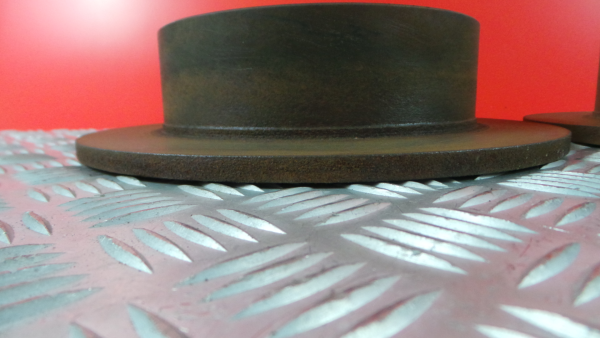 Disque de frein avant Droite HYUNDAI Santa Fé II (CM) Imagem-2