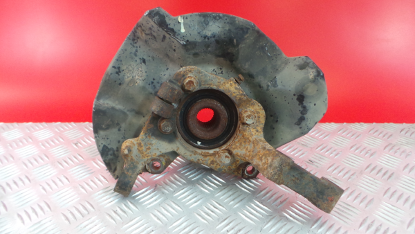 Fusée avant Droite HYUNDAI Santa Fé II (CM)