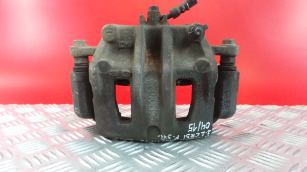 Étrier de frein avant Droite HYUNDAI Santa Fé II (CM)