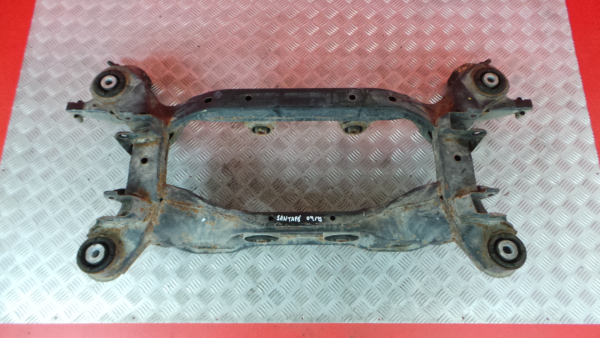 Subchasis trasero HYUNDAI Santa Fé II (CM)