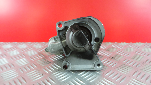 Motor de arranque PEUGEOT 3008 II (M_) Imagem-3
