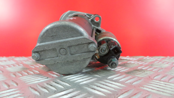 Motor de arranque PEUGEOT 3008 II (M_) Imagem-4