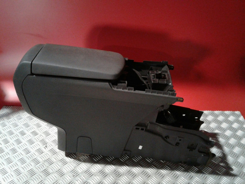 Console central PEUGEOT 3008 I (0U_)