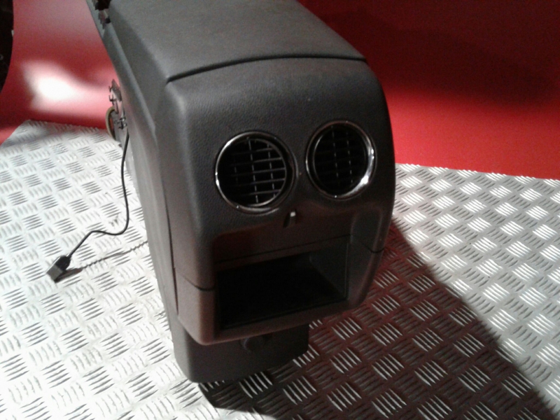 Consola central PEUGEOT 3008 I (0U_) Imagem-3