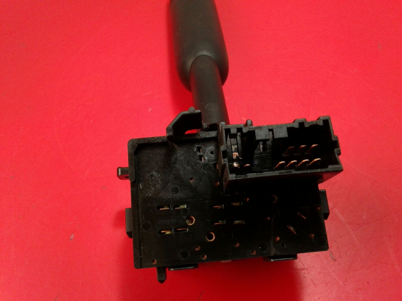 Bouton / interrupteur d'éclairage MITSUBISHI Canter (FB7, FB8, FE7, FE8) VII Imagem-2