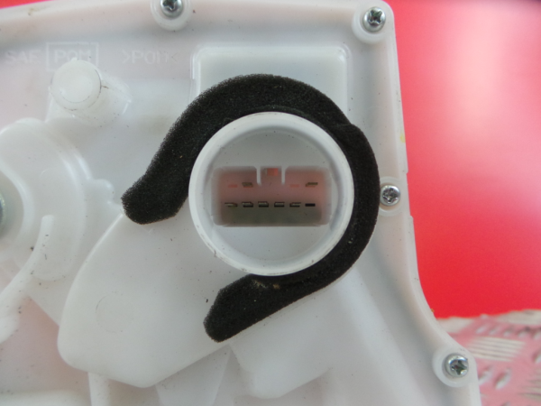 Fechadura / fecho porta frente direito SUZUKI Swift IV (FZ, NZ) Imagem-3