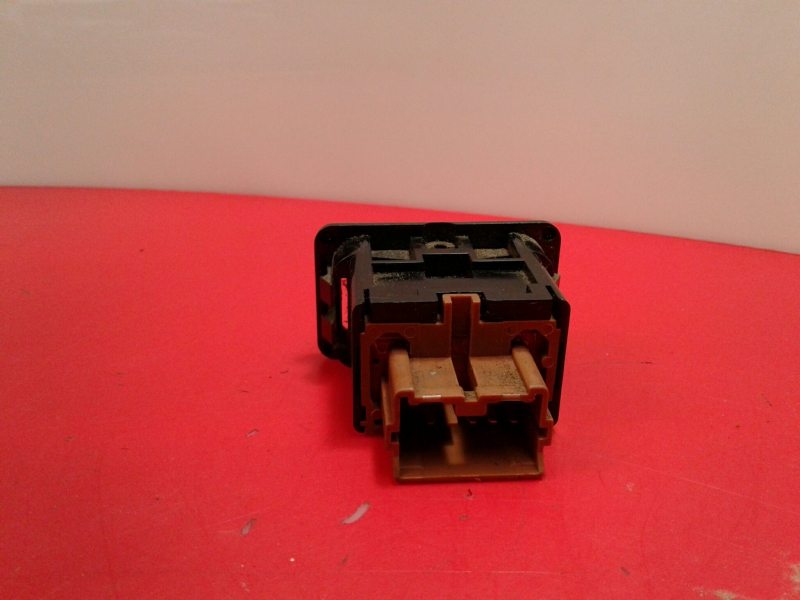 Bouton / interrupteur électromécanique  MITSUBISHI Canter (FB7, FB8, FE7, FE8) VII Imagem-1