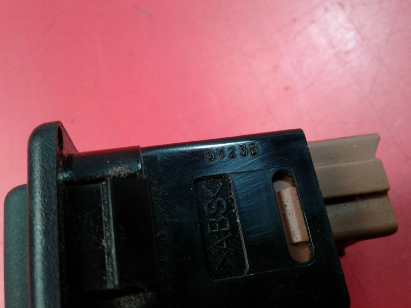 Bouton / interrupteur électromécanique  MITSUBISHI Canter (FB7, FB8, FE7, FE8) VII Imagem-3