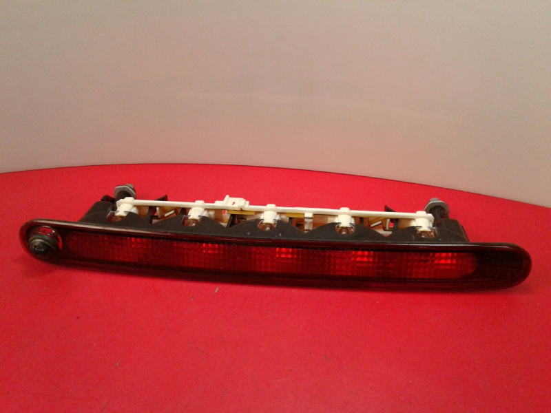 Luz stop adicional / 3º stop SUZUKI Swift IV (FZ, NZ)