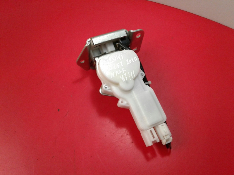 Fechadura / fecho da mala SUZUKI Swift IV (FZ, NZ) Imagem-2