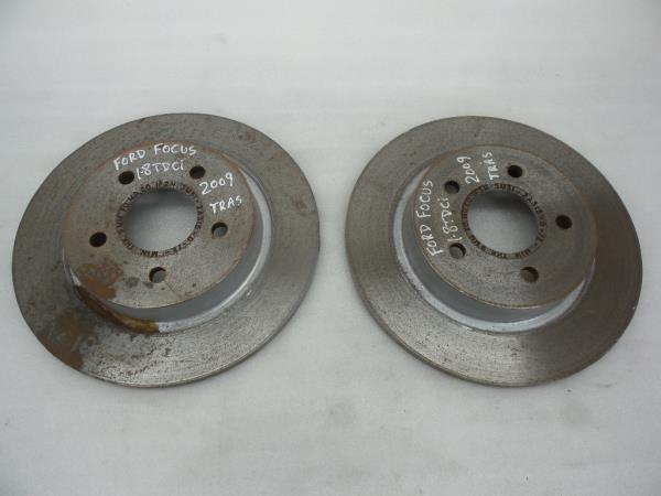 Disco freno anteriore destro FORD Focus II (DA_)