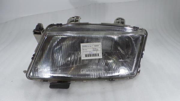 Faro anteriore sinistro SAAB 900 II